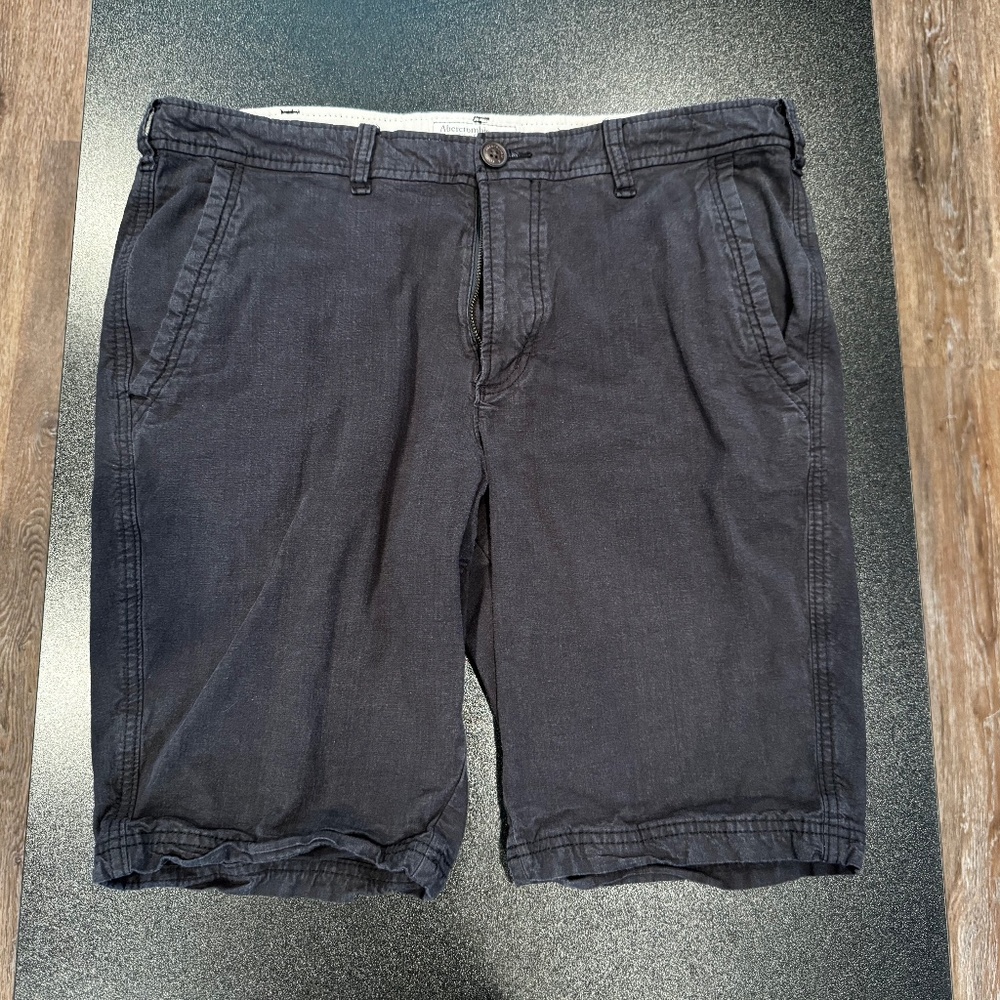 Abercrombie & Fitch Shorts (Size 36, Dark Blue) - Like New!